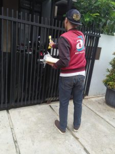 jasa sebar brosur door to door